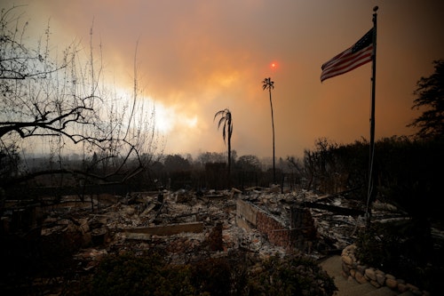 Fierce wildfires ring LA, killing five 