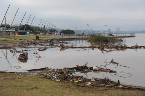 Nível do Guaíba atinge 2,66 metros no Cais Mauá, em Porto Alegre 