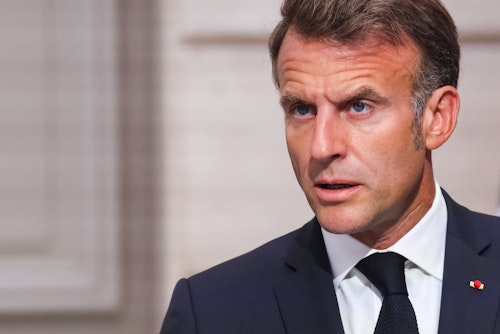 Tóm tắt: Macron cho biết ông sẽ tại vị cho đến khi nhiệm kỳ kết thúc vào năm 2027