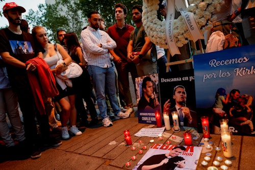 Αγρυπνίες για την Κερκ πραγματοποιούνται σε όλο τον κόσμο