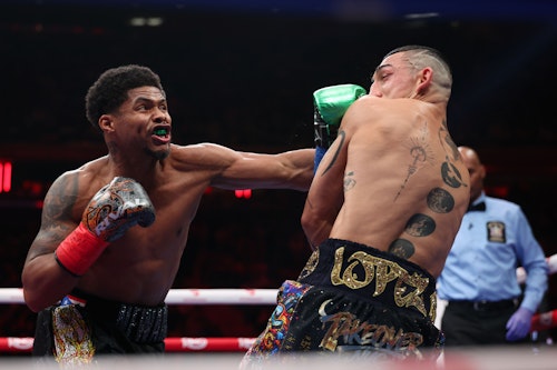 Boxing results: Shakur dominates Lopez; Carrington wins title - ESPN